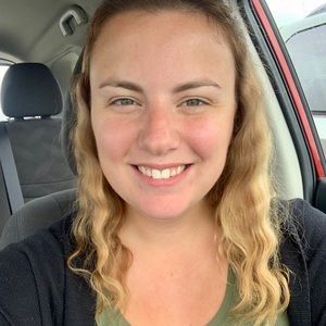 Meet your Posher, Ashley